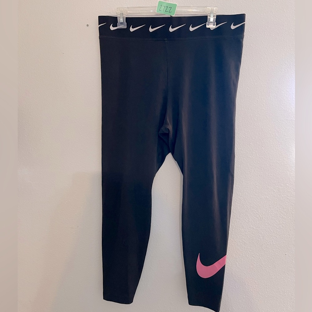 Nike Athletic Swoosh Leggings women’s size 1XL